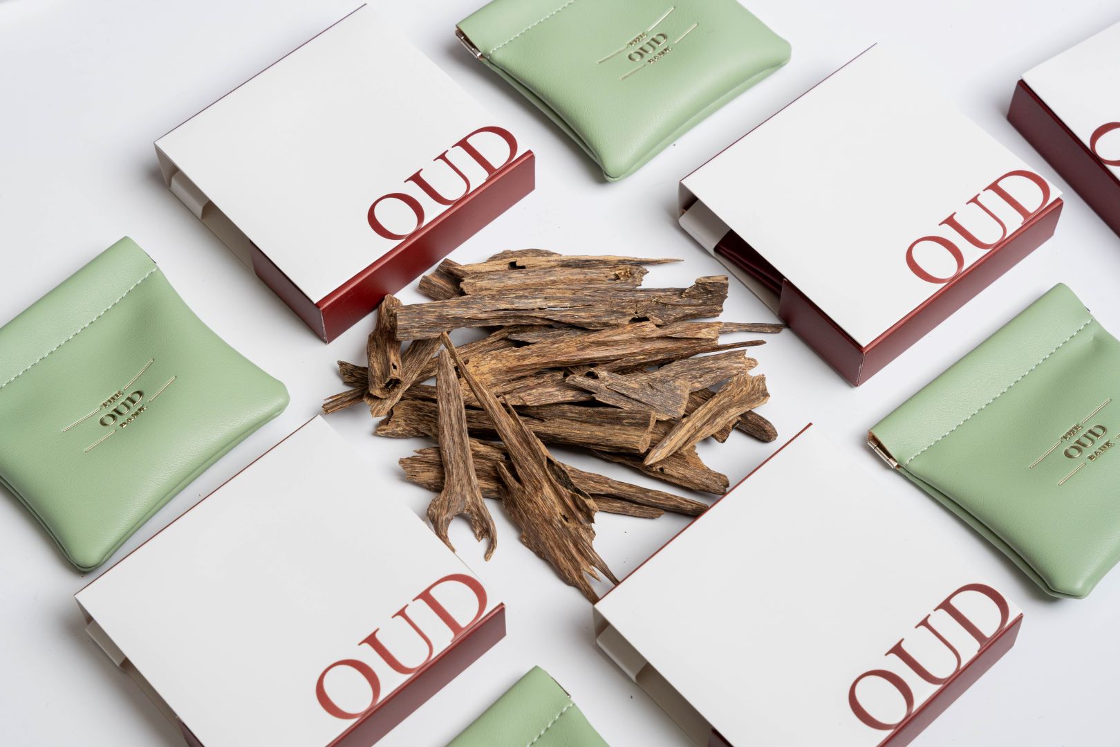 INDIAN MAL OUD WOOD