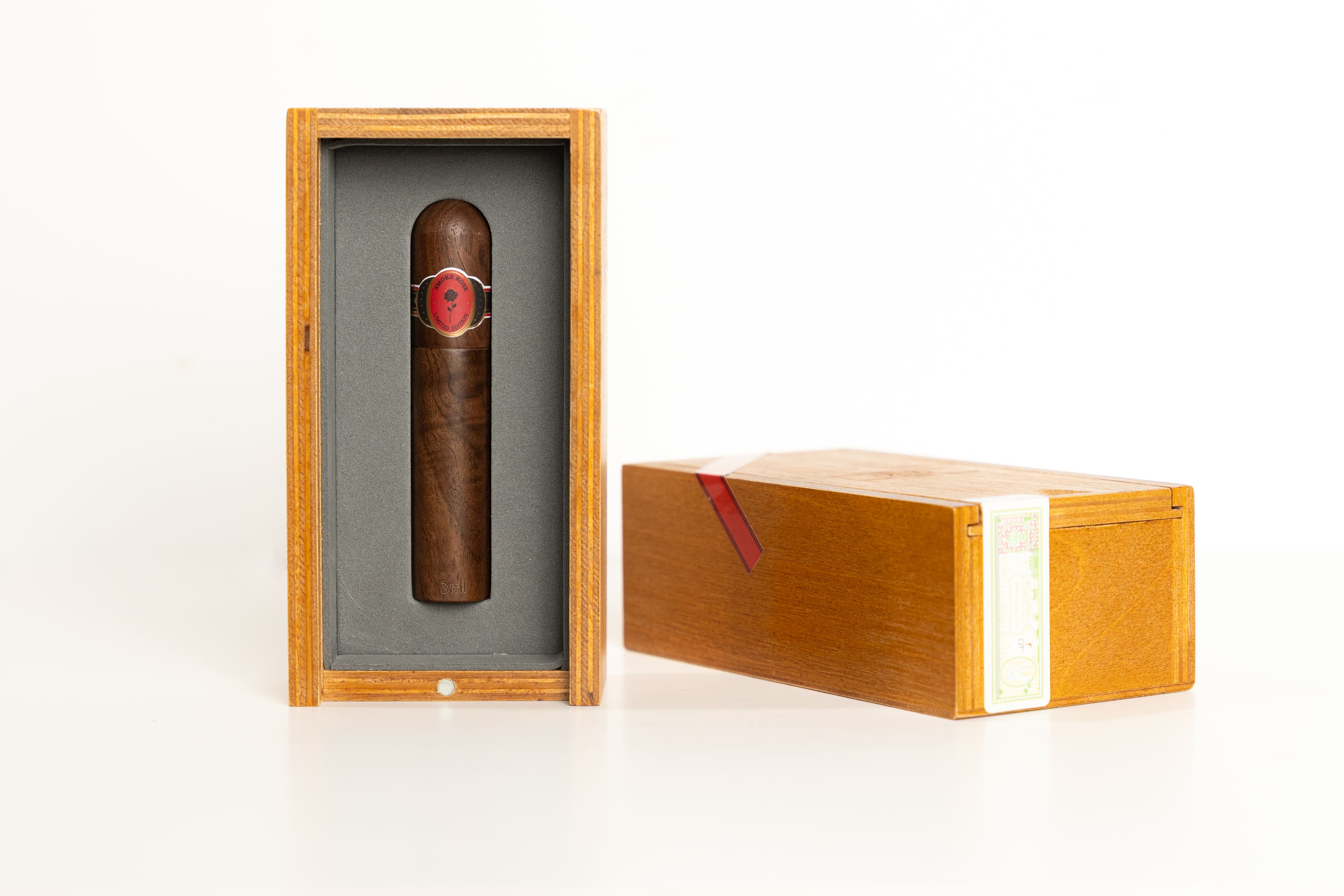 SMOKE ROSE